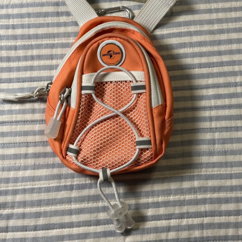 Universal Studios‎ Mini Backpack Crossbody Orange White Mesh Bungee Small FLAW